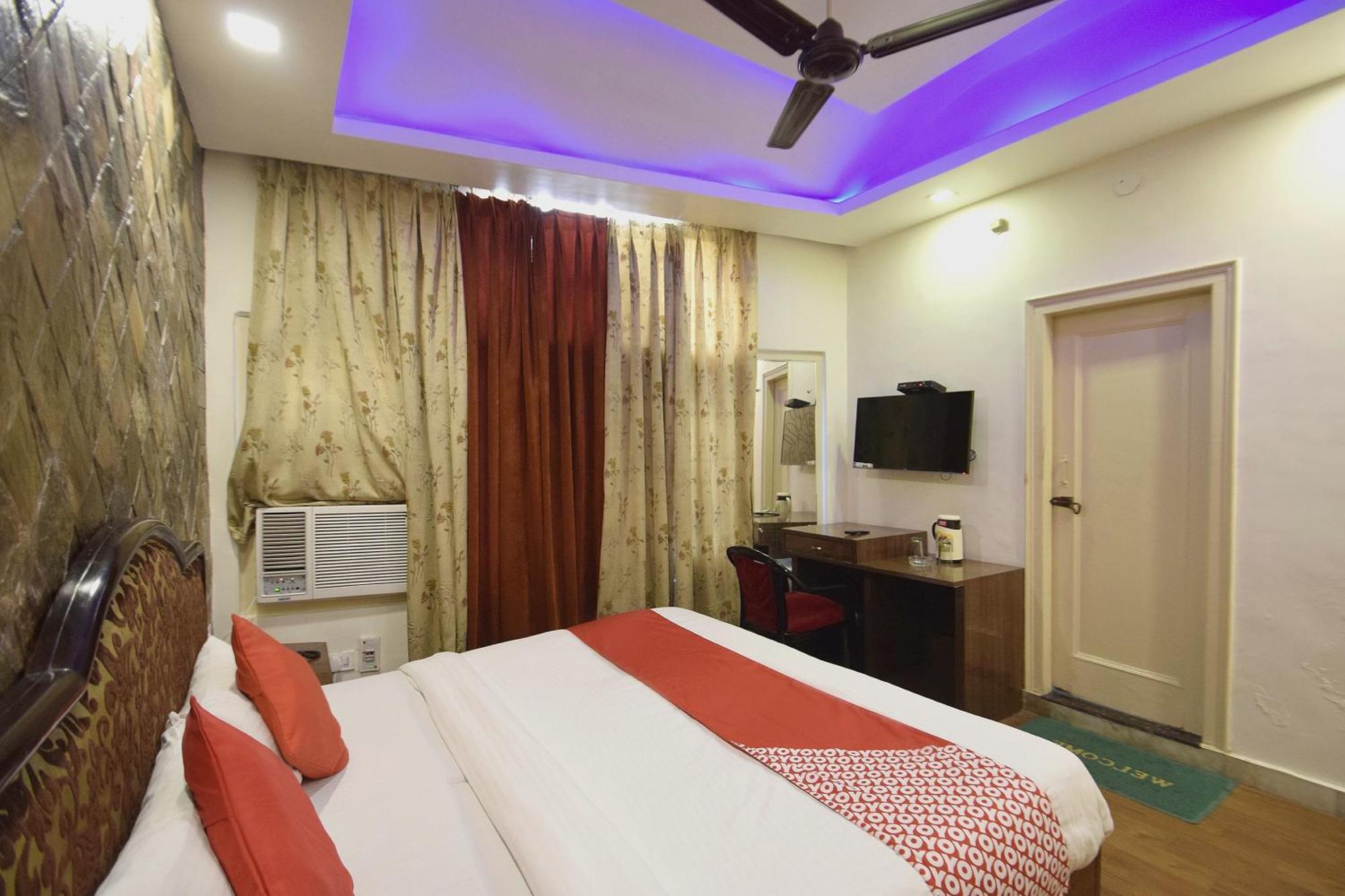 โอโย 12841 โฮเต็ล มา เรซิเดนซี Hotel จามมู ภายนอก รูปภาพ