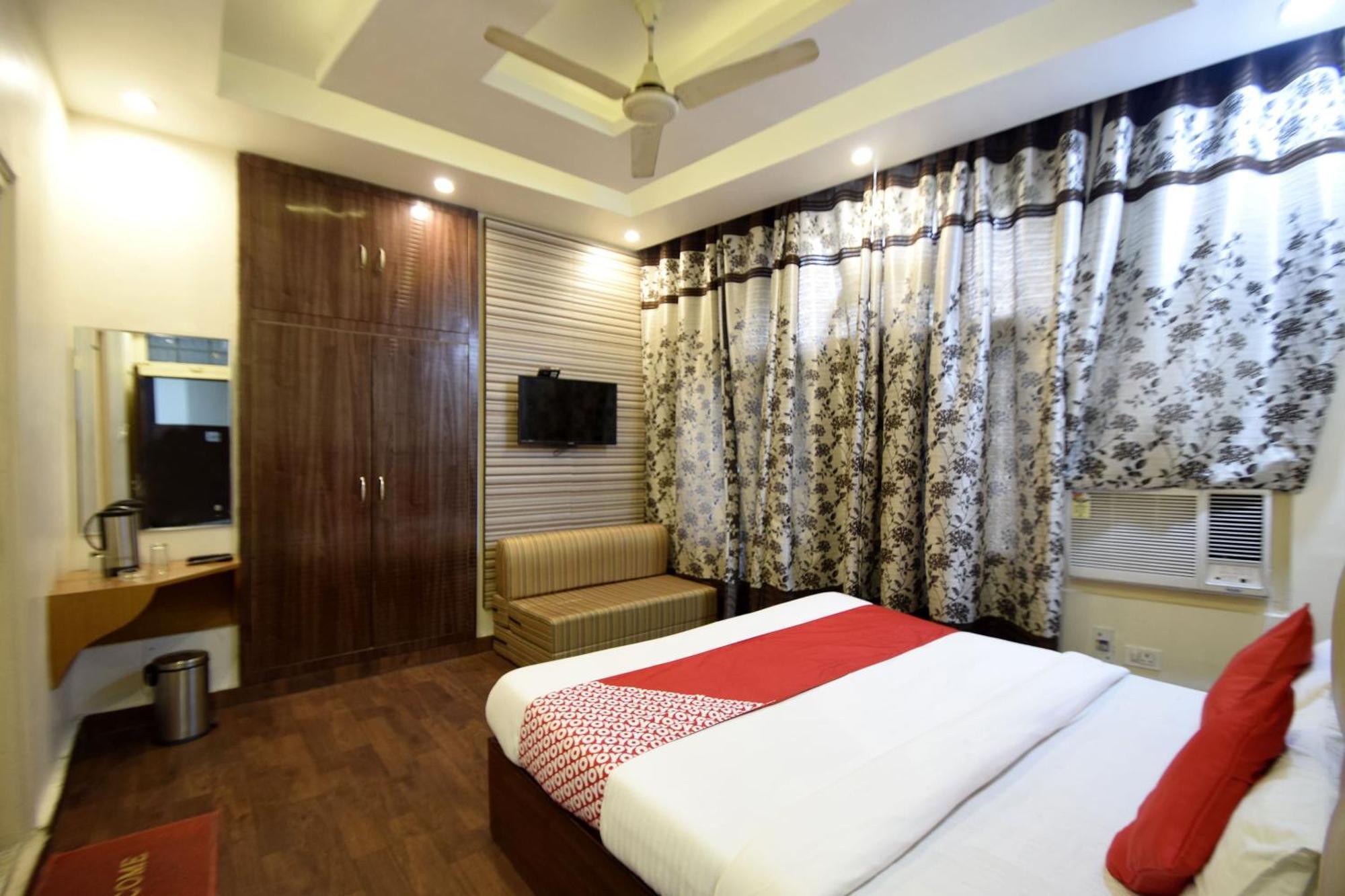 โอโย 12841 โฮเต็ล มา เรซิเดนซี Hotel จามมู ภายนอก รูปภาพ